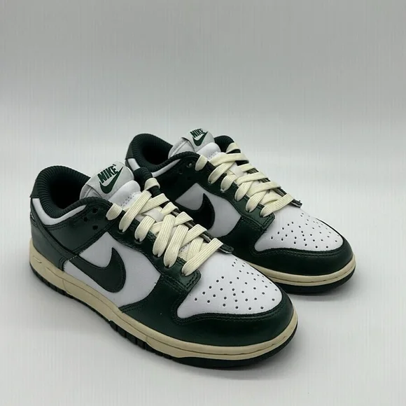 New Women’s Nike Dunk Low Vintage Green DQ8580-100 NWOB - Picture 4 of 7